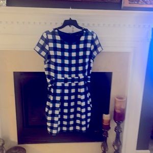 Beautiful fairly used gown that can be used for both formal/ informal occasions